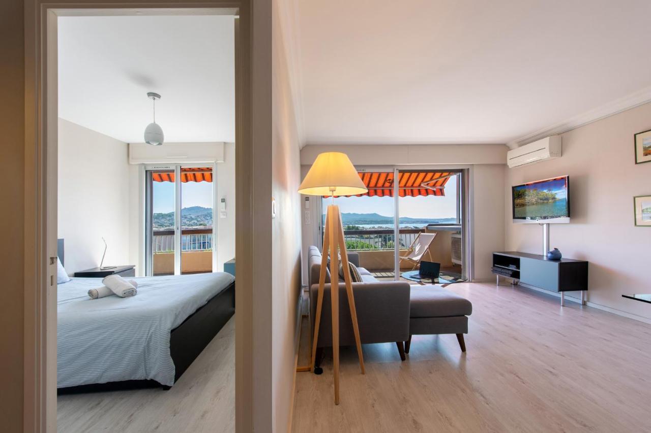Le Cadet - Vue Panoramique Ville Et Baie De Sanary Sur Mer, Parking & Terrasse - 2 A 4 Pers Extérieur photo
