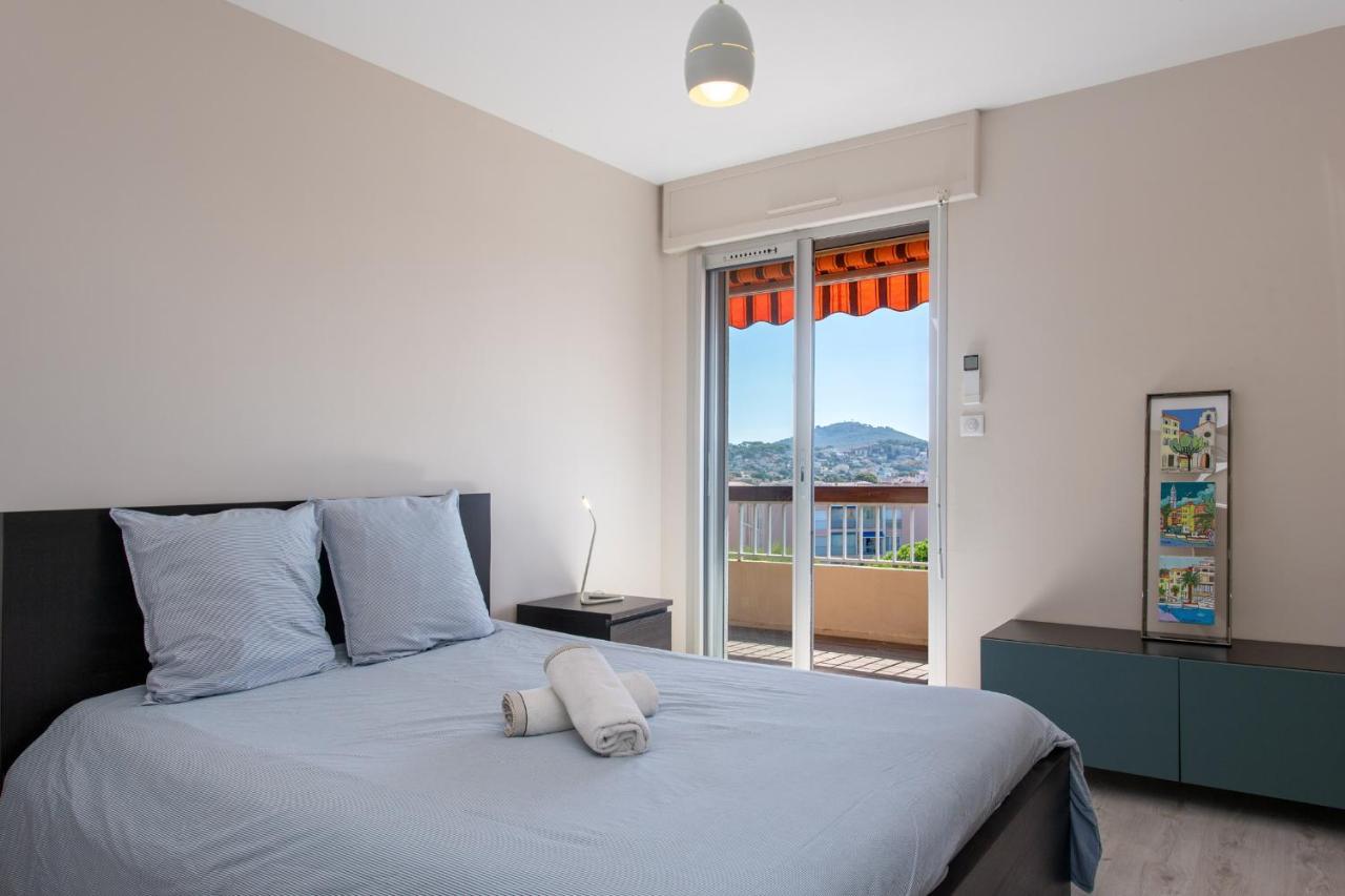 Le Cadet - Vue Panoramique Ville Et Baie De Sanary Sur Mer, Parking & Terrasse - 2 A 4 Pers Extérieur photo